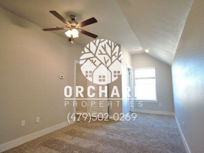 Building Photo - Haven | Duplex in Siloam Springs!