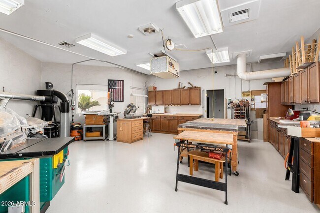 Building Photo - 7910 E Camelback Rd