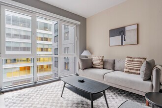 Building Photo - 1313 L St NW