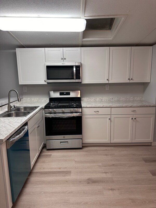 Building Photo - 546 Burnett Dr