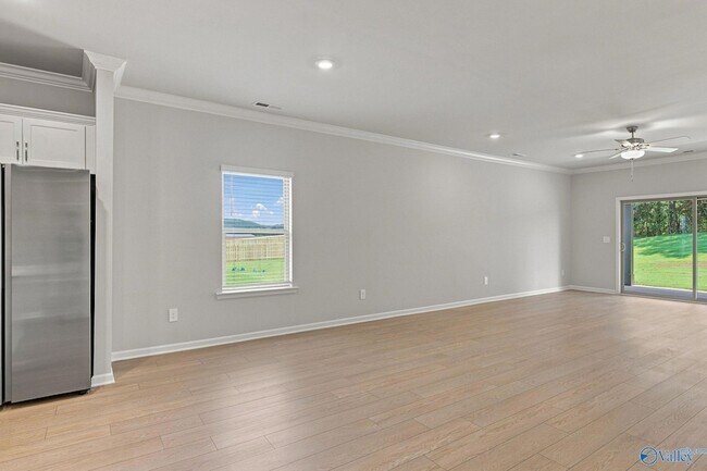 Building Photo - 7211 Holly Creek Dr SE