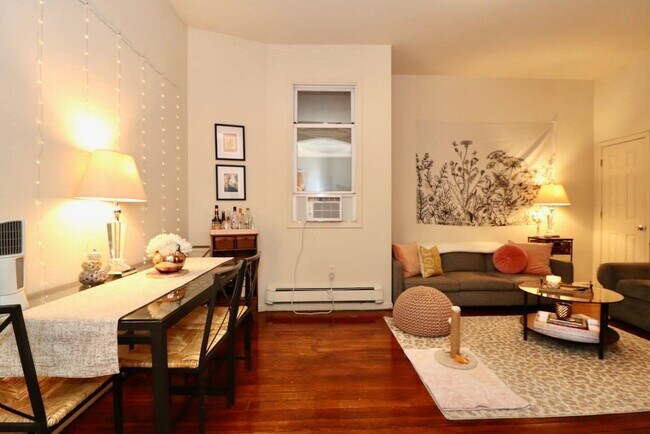 Building Photo - 1035 Washington St