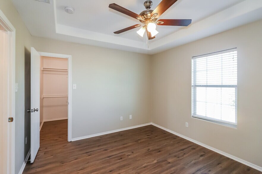 Building Photo - 5505 Rio Sabinas St