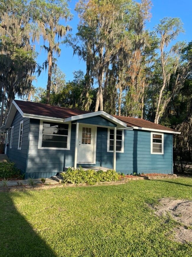 Building Photo - 18839 Geraci Rd