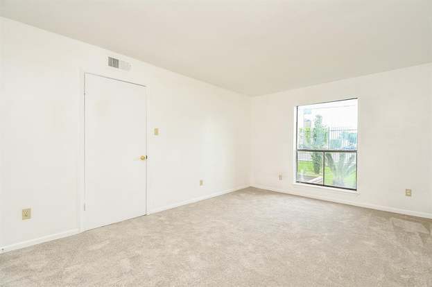 Building Photo - 8529 Hearth Dr