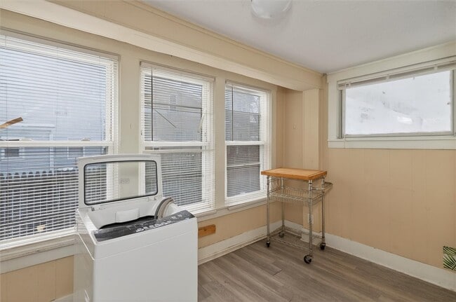 Building Photo - 53 Scottsville Rd