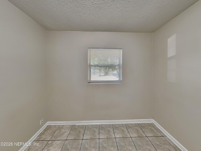 Building Photo - 237 Blairmore Blvd E