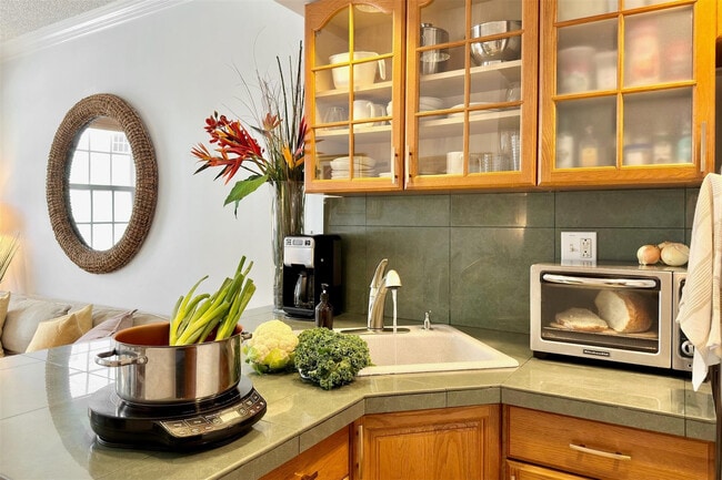 Building Photo - 235 Sunrise Ave