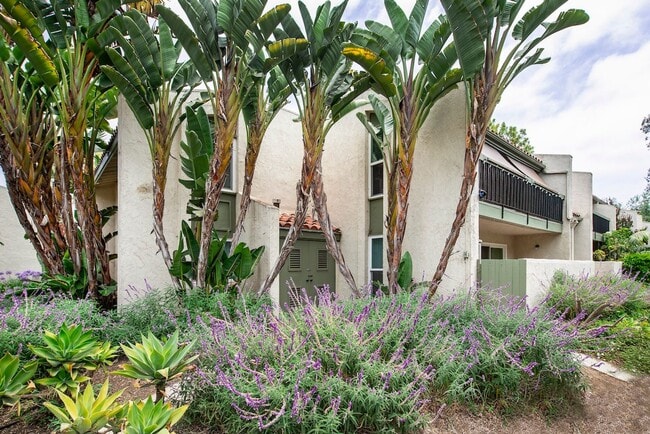 Building Photo - Charming Condo for Rent in Goleta!