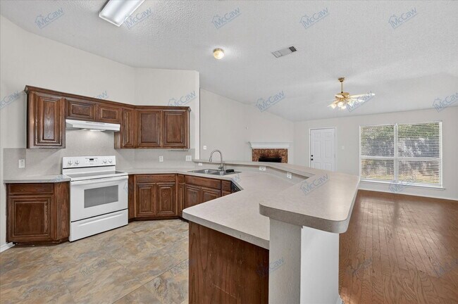 Building Photo - 8001 Mourning Dove Dr