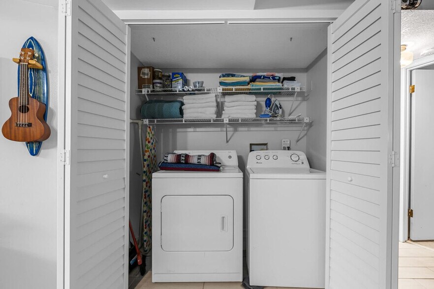 Building Photo - 1277 S Orlando Ave