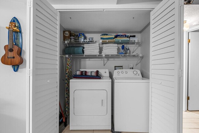 Building Photo - 1277 S Orlando Ave