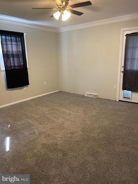 Building Photo - 104 Linden Ln