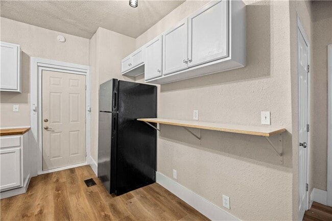 Building Photo - 2319 Norton Ave