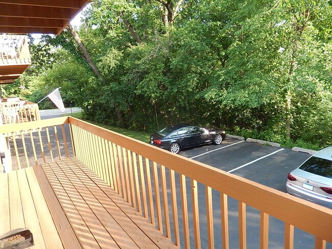 Building Photo - 375 Woodridge Cir