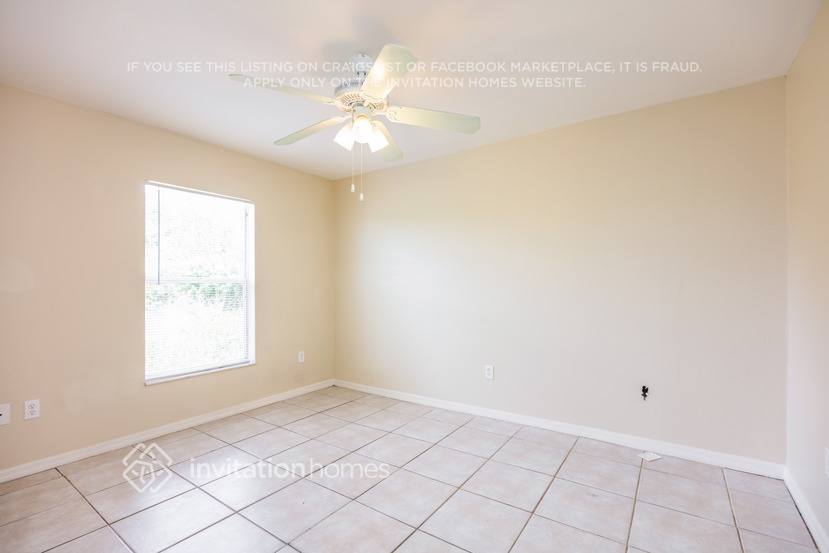 Building Photo - 4824 Leonard Blvd S