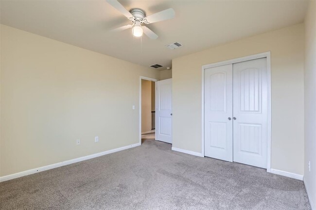 Building Photo - 112 Sabine River Dr