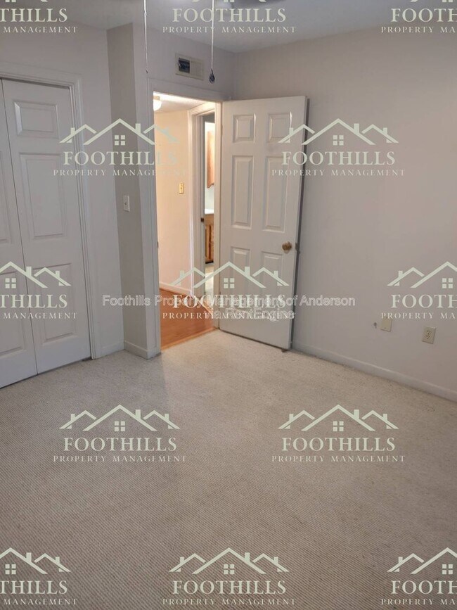 Building Photo - 2105 Portside Way