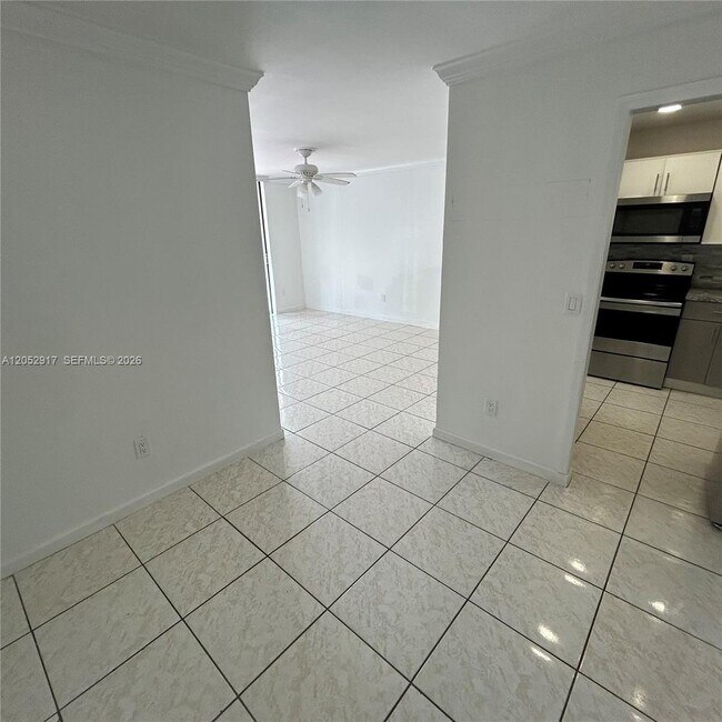 Building Photo - 8311 SW 142nd Ave
