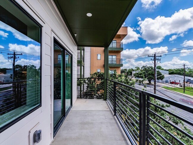 Building Photo - 4802 S Congress Ave
