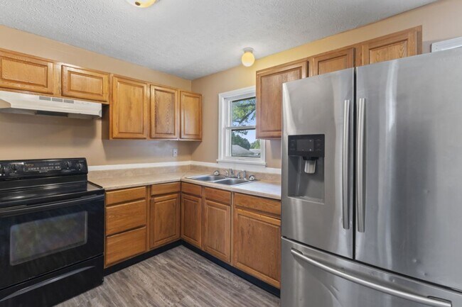 Building Photo - Welcome to your gorgeous new home!