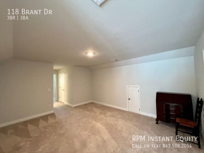 Building Photo - 118 Brant Dr