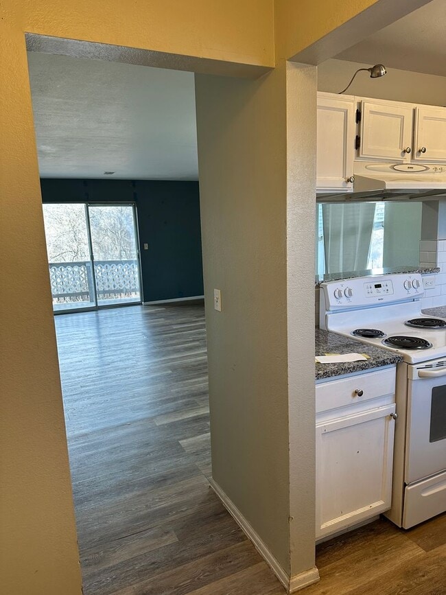 Building Photo - 1185 S Gilbert St