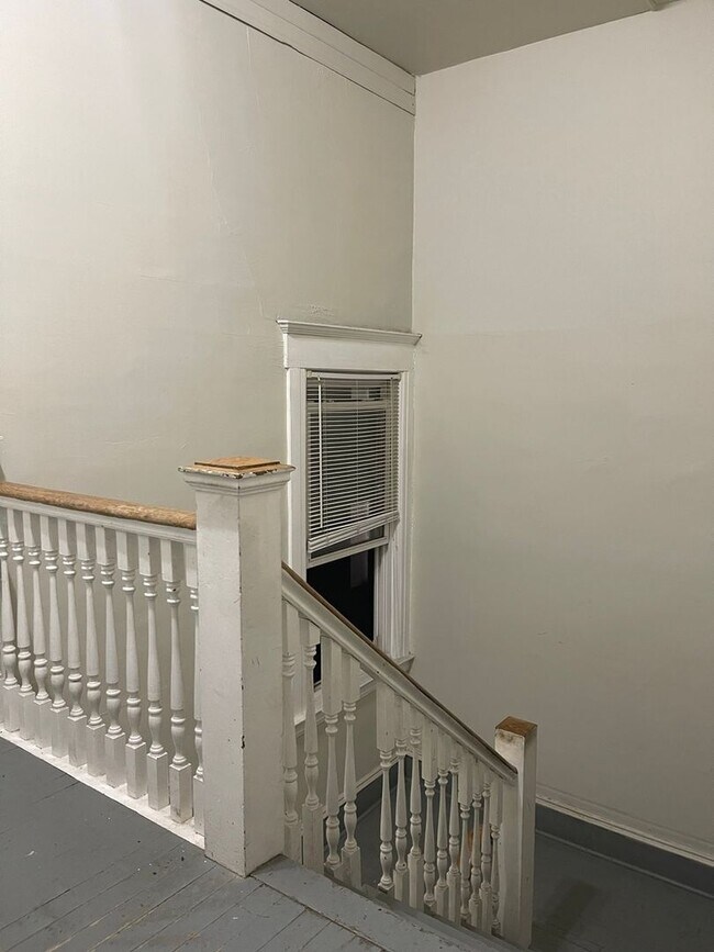 Building Photo - 231 Ashworth Pl