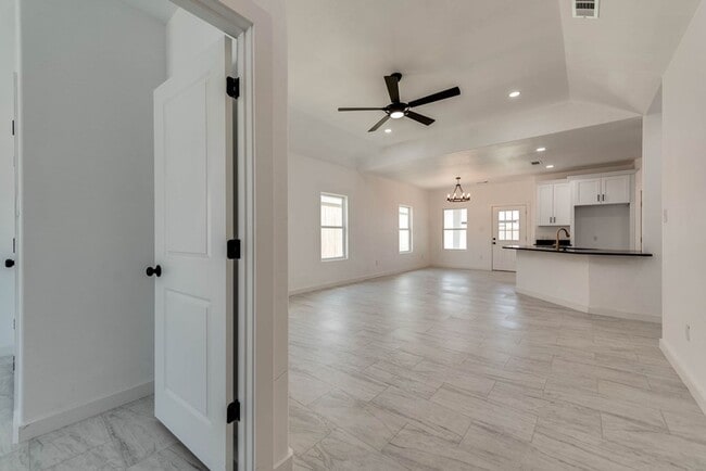 Building Photo - 3612 El Cajon Ave