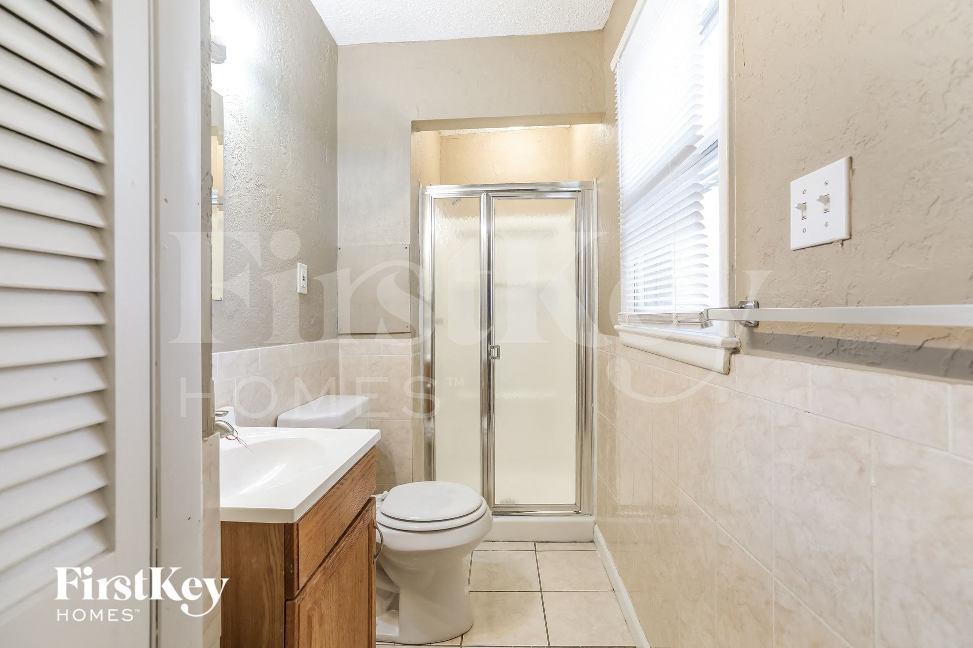 Building Photo - 9313 Fairwood Dr