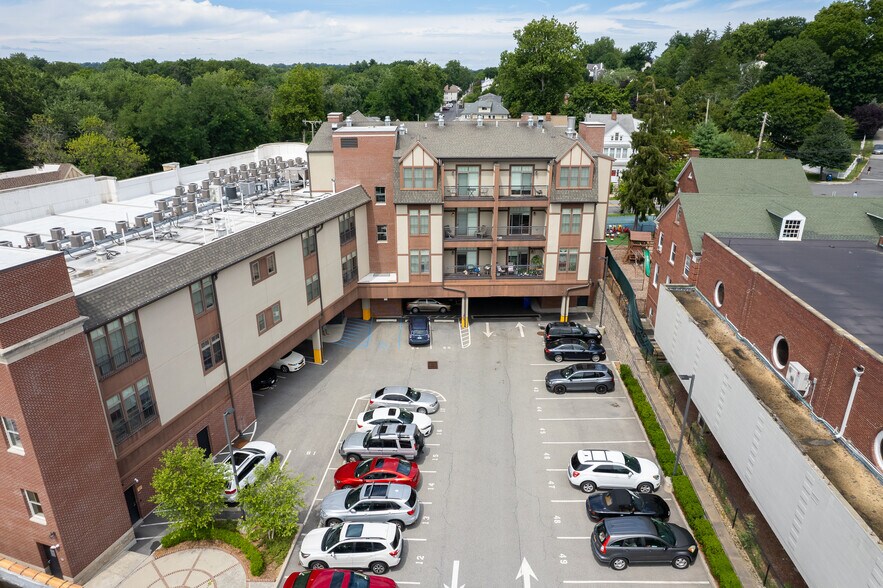 Building Photo - 308 Columbus Ave