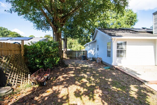 Building Photo - 3014 Windsor Cir