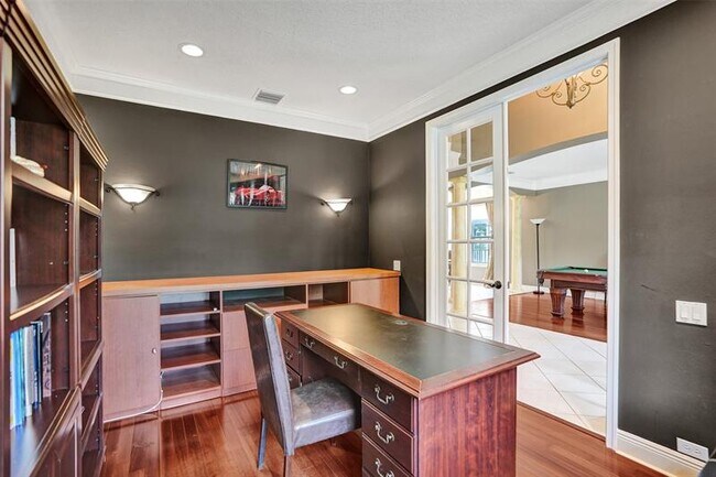 Building Photo - 10442 NW 60th Pl