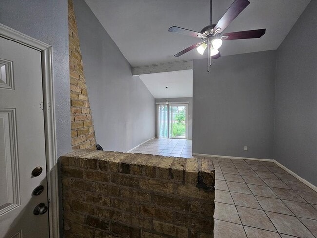 Building Photo - 1304 Glenda Dr