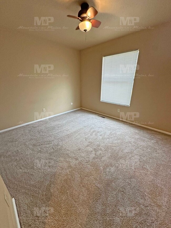 Building Photo - 3412 Worwick Dr