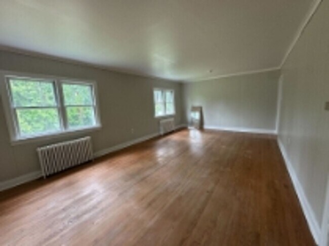 Building Photo - 28 Gardner Terrace