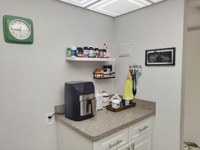 Building Photo - 2101 Atlantic Shores Blvd