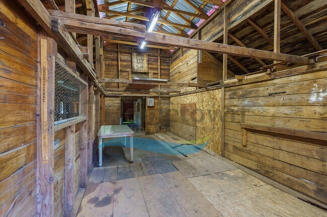 Building Photo - 9811 N Ramsey Rd