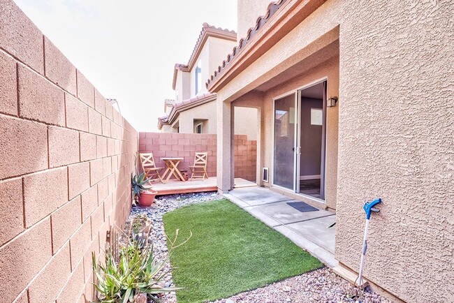 Building Photo - Status: Accepting Applications