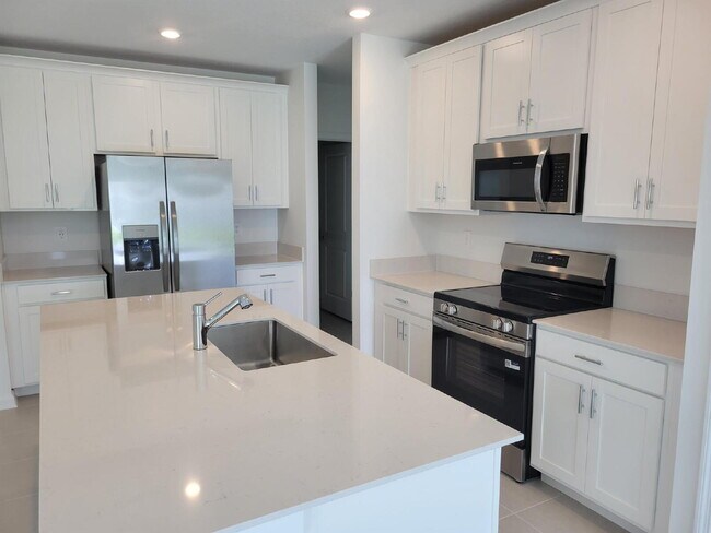 Building Photo - Brand New Home in Clermont, Close to Olympus!