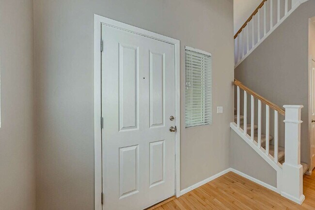 Building Photo - This is a beautiful property in the Savana...