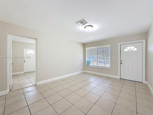 Building Photo - 1777 NW 34th Ave