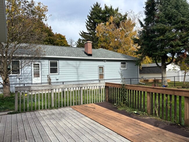 Building Photo - 317 N Monroe St