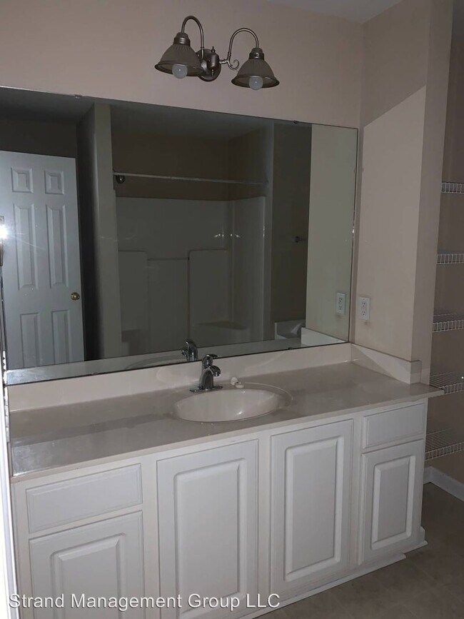 Building Photo - 4 br, 3.5 bath House - 311 Freshwater Court