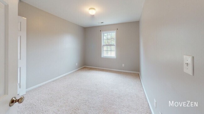 Building Photo - 2916 Hayward Ct