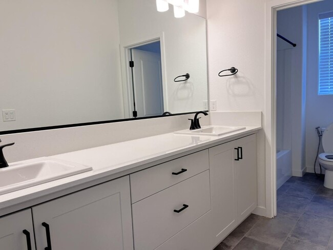 Building Photo - 4031 Dylan Rd