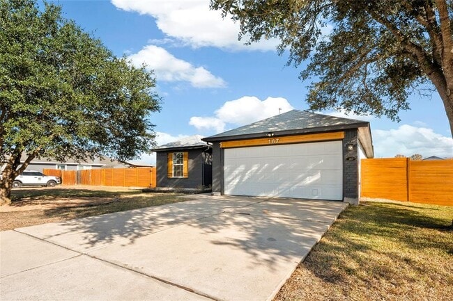 Building Photo - 167 Hay Meadow Rd