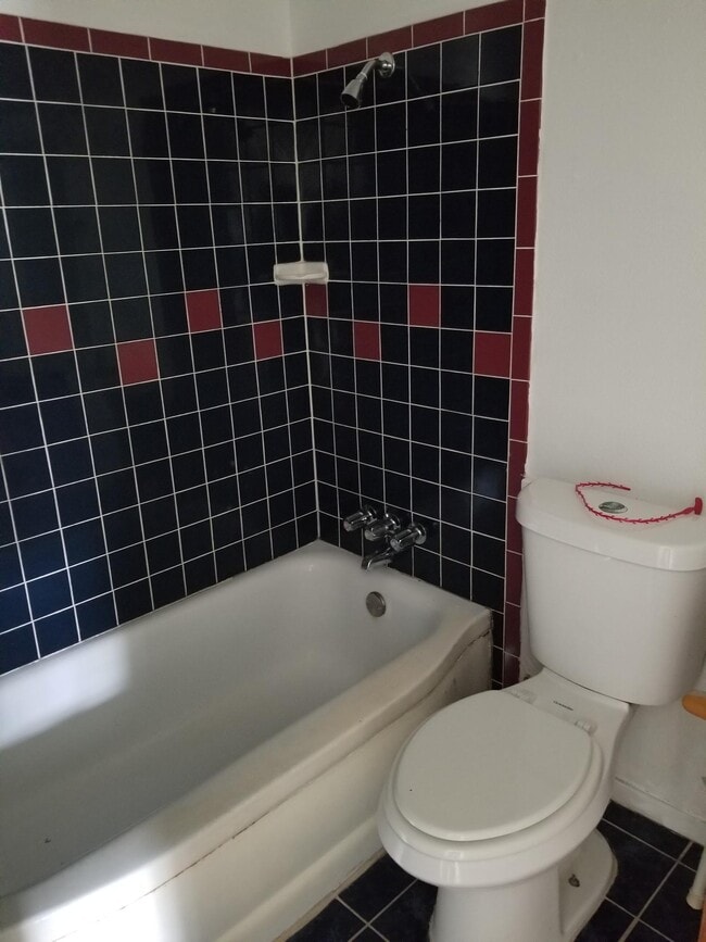 Building Photo - 5421 Hazel St