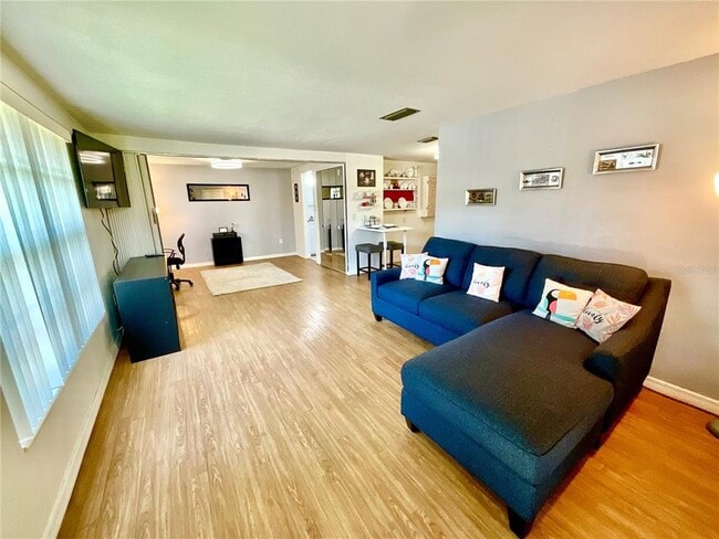 Building Photo - 1980 Tahitian Pl