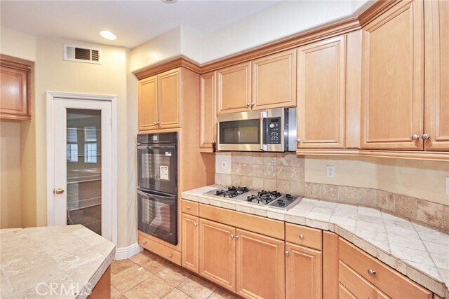 Building Photo - 7238 San Carmela Ct